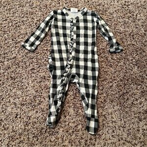 Spearmint Love Black and White Plaid Bamboo Ruffled Zippies